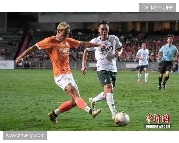 高清足球明星壁垒图片展示让你领略球场风采与激情瞬间