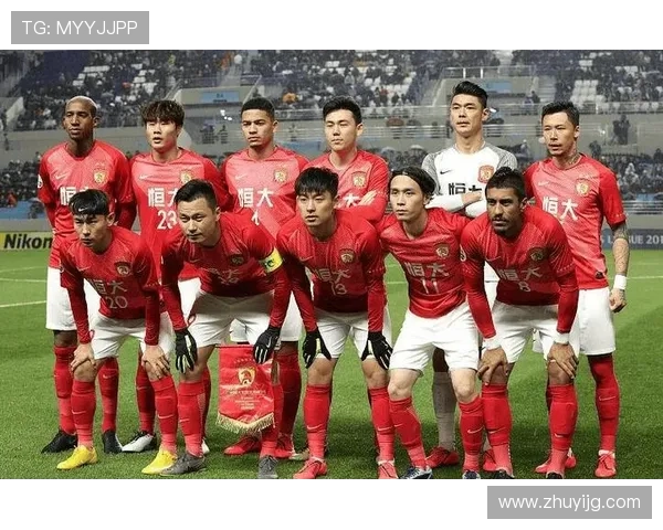 外滩足球明星阵容全景图揭晓众多传奇球员齐聚一堂