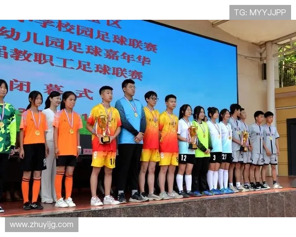 临潼足球明星盘点及其成就分析揭示足球文化的魅力与发展